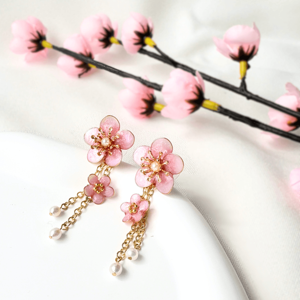 【梅】2wayイヤリング ピンクグラデーション 大人可愛い ニッケルフリー 金属アレルギー対応 受注生産 春の新作